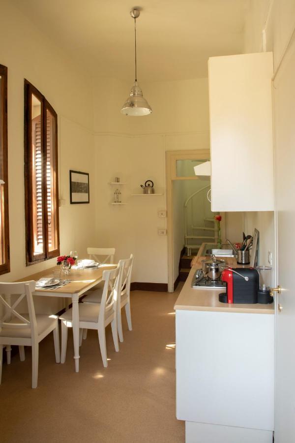 Villino Liberty Apartment Cernobbio Bagian luar foto